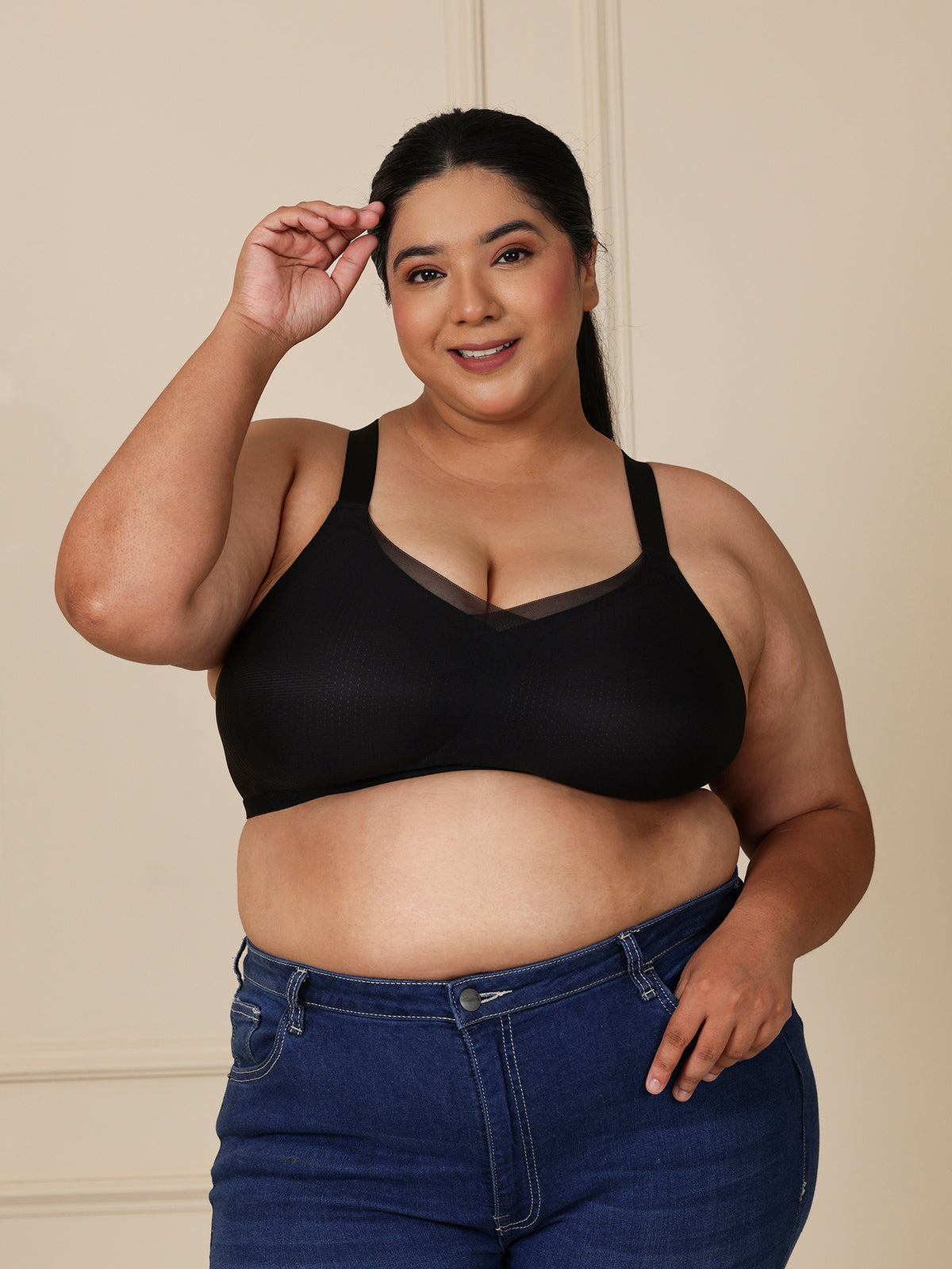Belle Curve Bra — Black